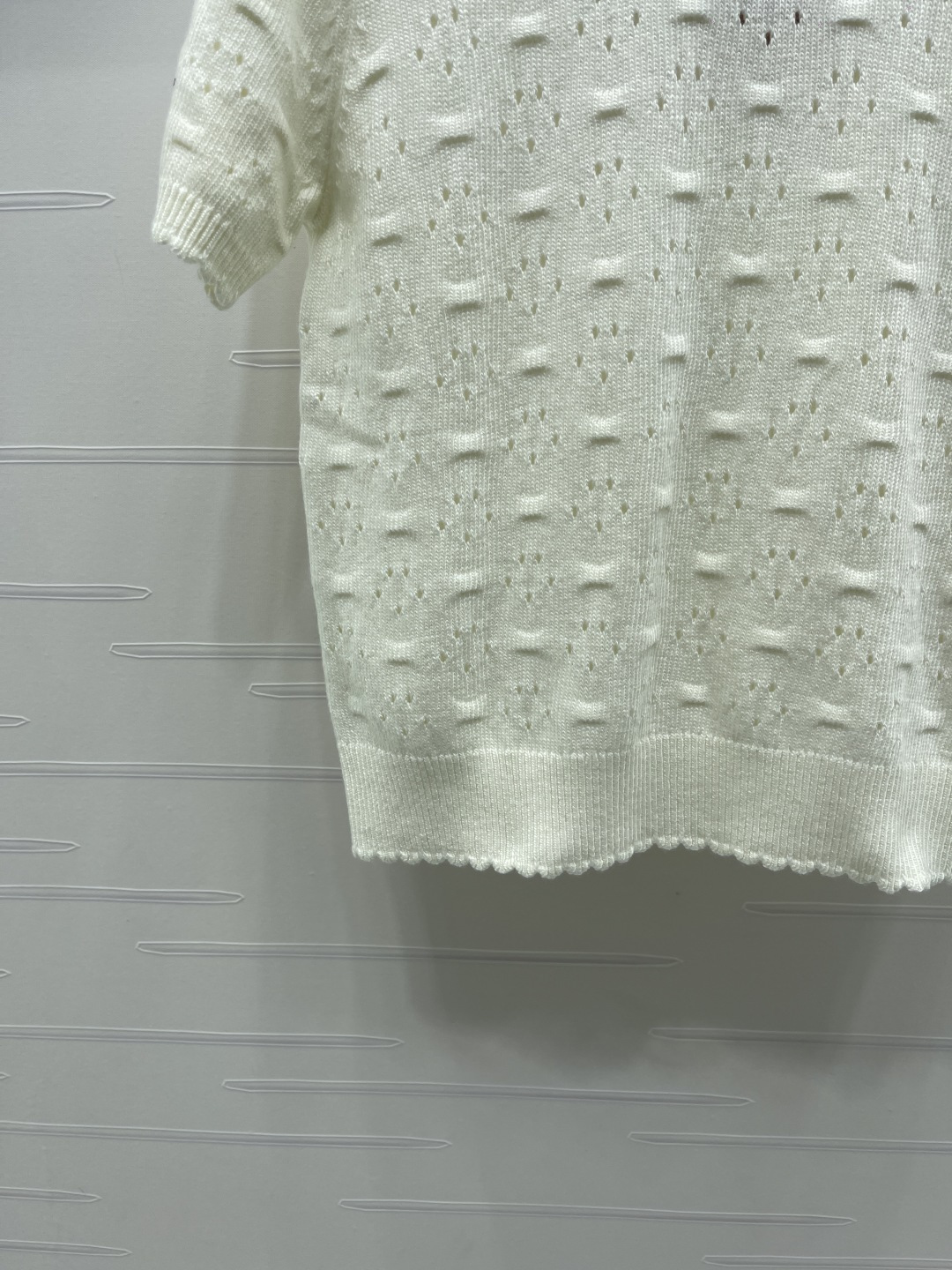 Women's short sleeves